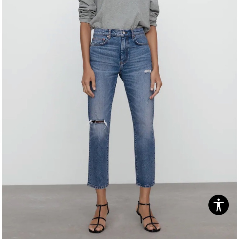 Zara High Waisted Relaxed Mom Jeans NWT